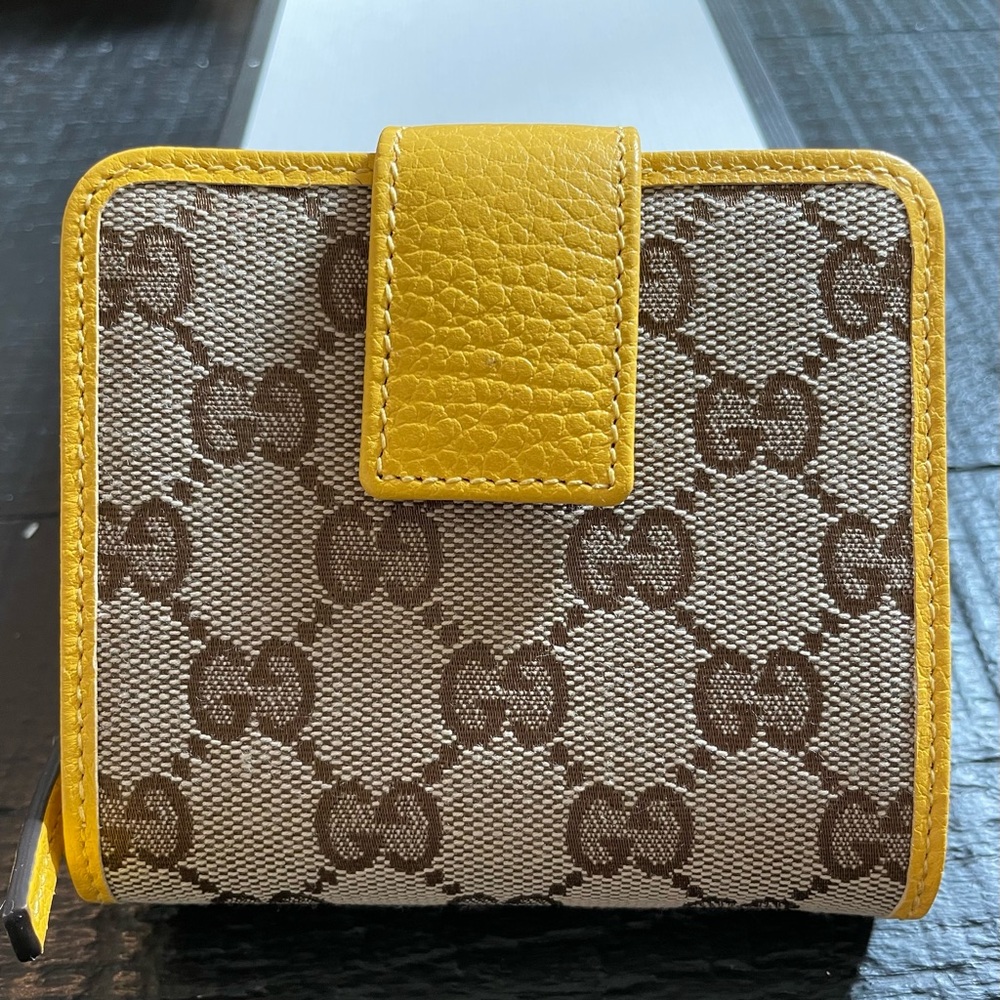 Gucci wallet